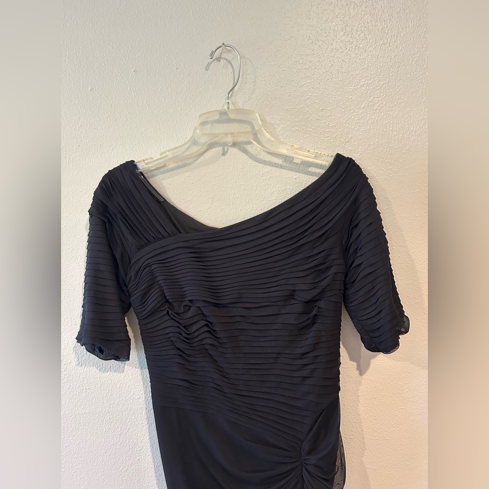 Tadashi Elegant Ruched Black Dress